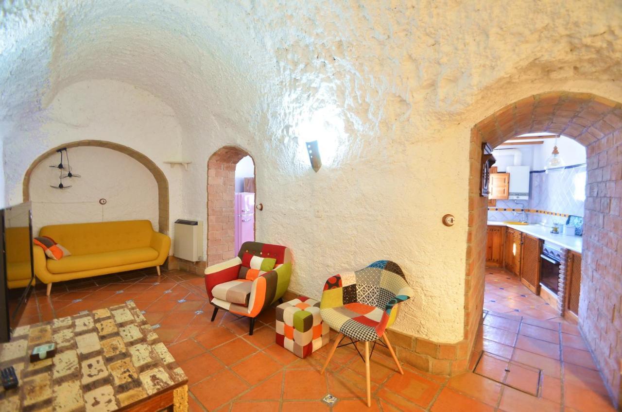 House&Cave Parking And Terrace, In The City 格拉纳达 外观 照片