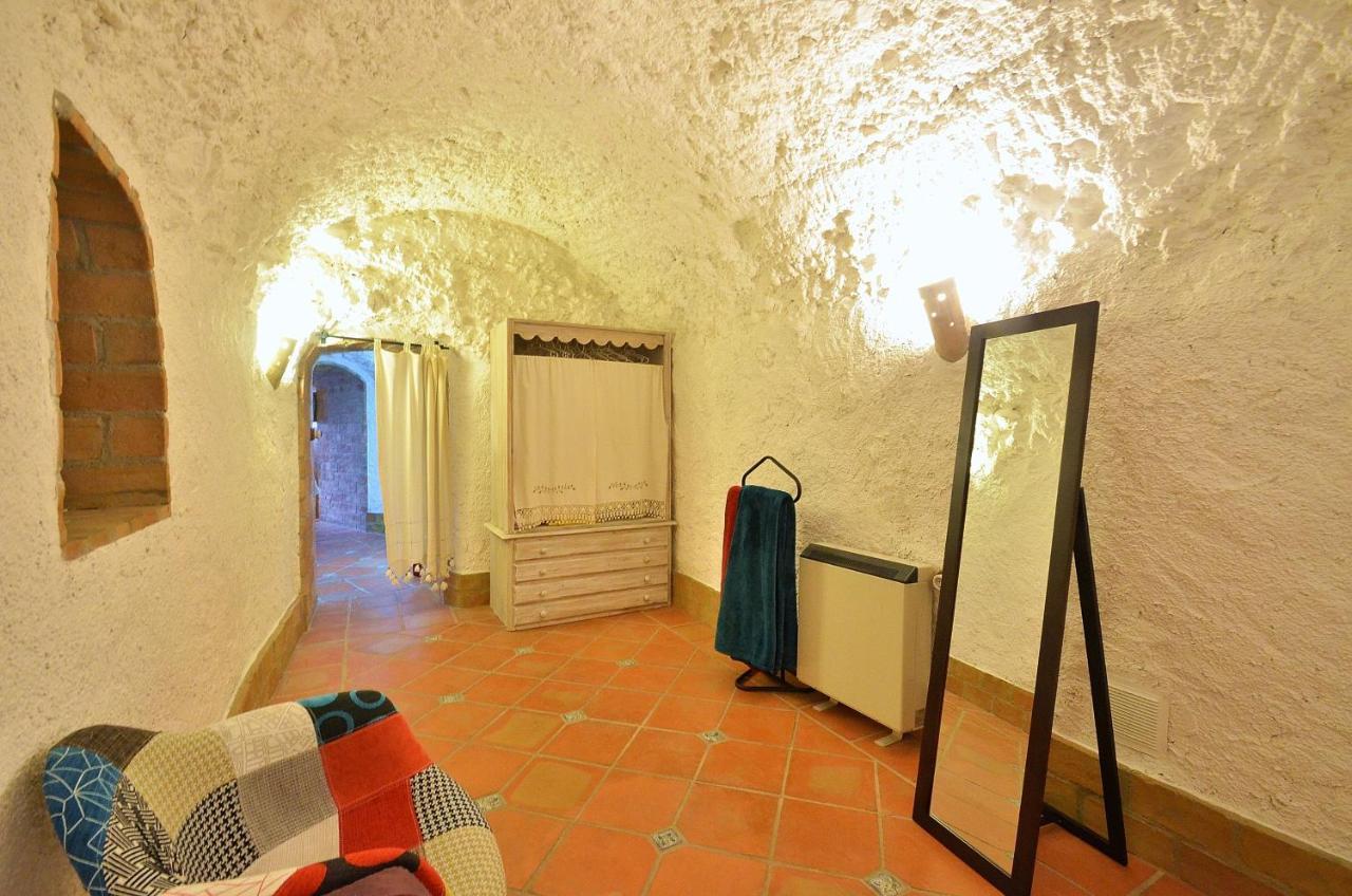 House&Cave Parking And Terrace, In The City 格拉纳达 外观 照片
