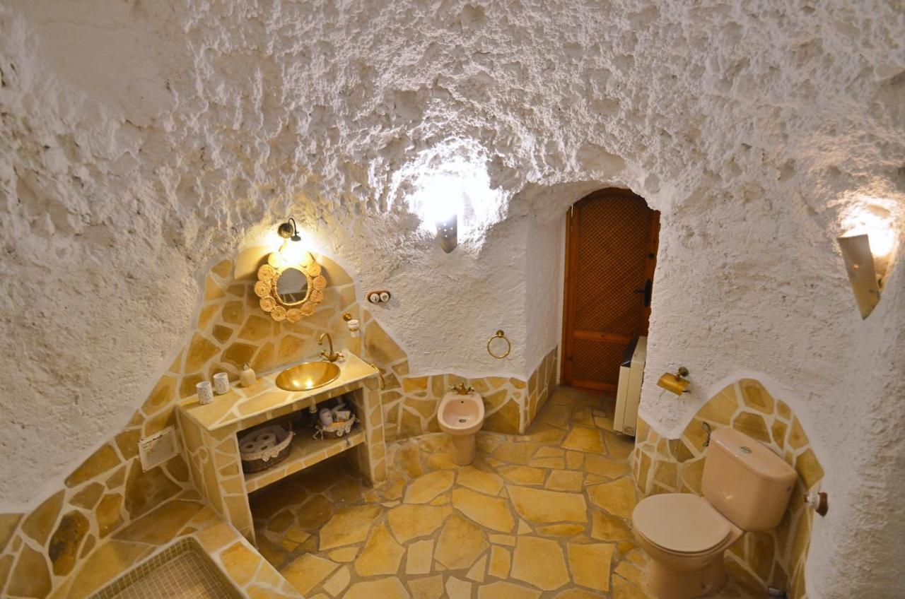 House&Cave Parking And Terrace, In The City 格拉纳达 外观 照片